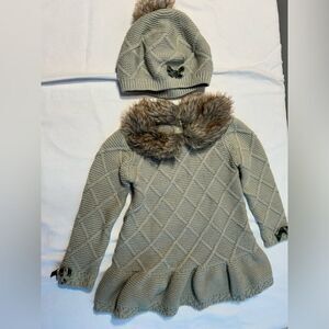 Tahari Lt Olive Green Knit Toddler Dress With Matching Hat Size 18 Mo Pre Worn